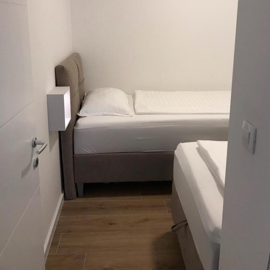 Villa Apartment 24 C トロギール エクステリア 写真
